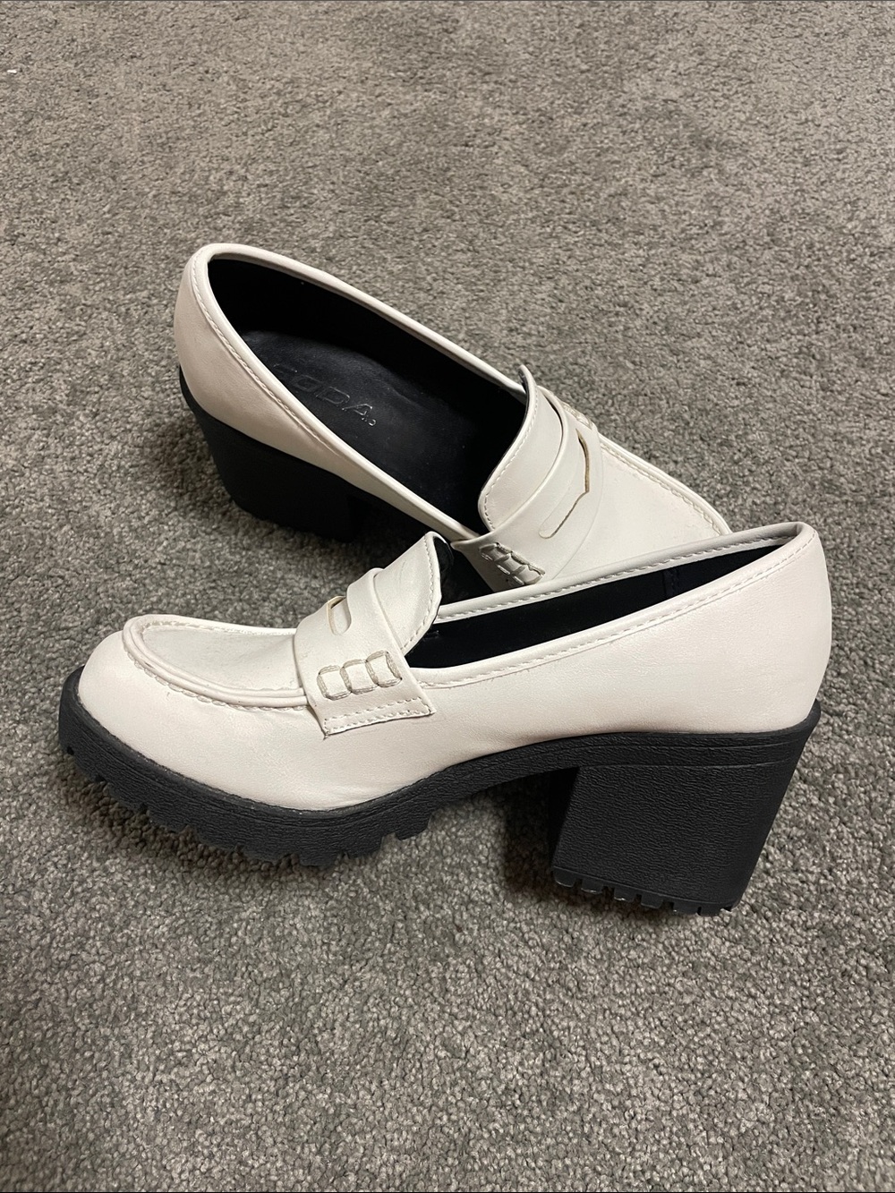 Soda Cream 7.5 Chunky Heel Loafer Pumps shoes